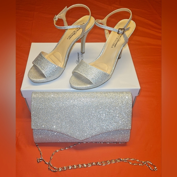 Badgley Mischka Shoes - Badgley Mischka Elegant Silver High Heel Diamond Pumps sz6.5 w/Clutch E.U.C.